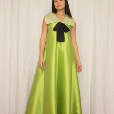1960s Green Silk Shantung Trapeze Gown with Organza Collar 