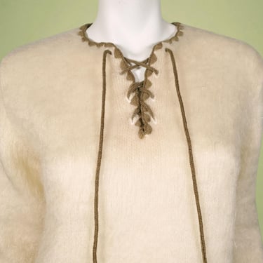 1960s vintage mohair sweater olive green lacing scalloped edging textured fibrous furry mod hippie pullover. (S/M) 