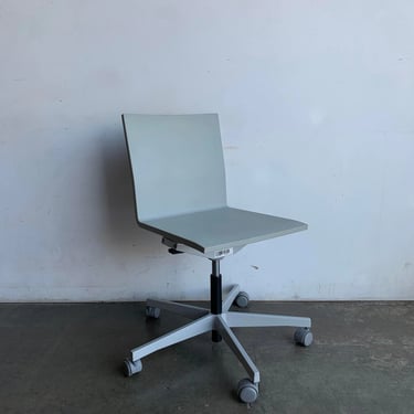 Modern Grey Vitra 0.4 Chair 