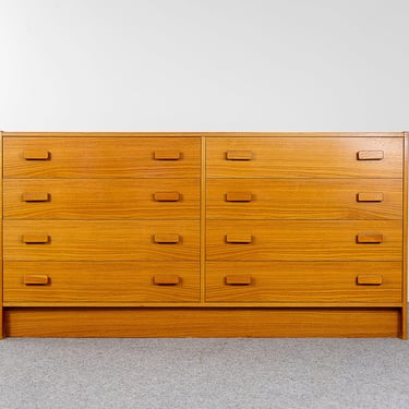 Vintage Teak Long Low Dresser - (D1010) 