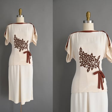 vintage 1940s Dress | Beth Paige Ivory Rayon 2pc Blouse & Skirt  | XS Small 