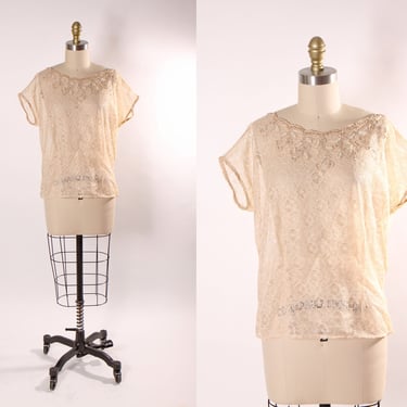 Late 1940s Early 1950s Cream Sheer Lace Rhinestone and Faux Pearl Trim Short Sleeve Side Zipper Plus Size Volup Blouse -2XL 