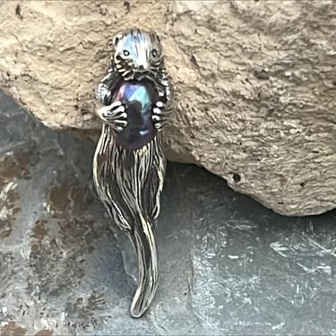 Vintage Sterling Silver Otter Holding a Natural Iridescent Black Pearl Pendant / Pin / Brooch 