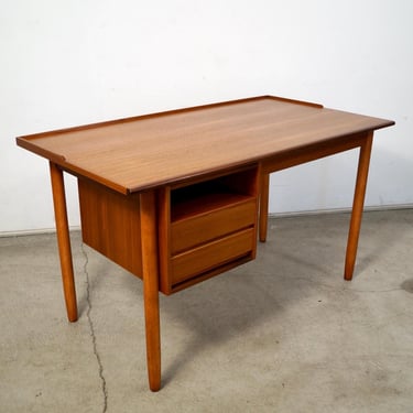 1960’s Mid-Century Danish Modern Teak Swedish Desk 