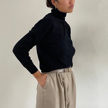 90s cashmere turtleneck sweater / vintage black minimalist cashmere turtleneck snug sweater | Small 