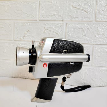 Vintage Movie Camera/ Bauer C3 Super 8 mm Camera/ Modern Movie Camera with Case/ Germany / Mid Century Film Camera/ Old Bauer Camera/ 60s 