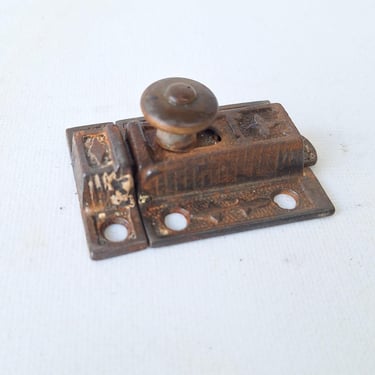 Small Ornate Iron Cabinet Latch, Eastlake Latch, Cast Iron Lock, Cabinet Hardware, Vintage Lock and Keeper, Architectural Salvage 103003 