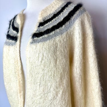 60’s cardigan sweater~ open front Mod style~ off white natural~ Italian mohair~ Fuzzy angora stripes~ 3/4 sleeves retro~ size Medium 