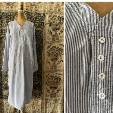 Vintage ‘80s blue & white seersucker men’s nightshirt | striped nightgown, dress or smock 