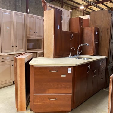5 Piece Set of Kitchen Cabinets with Dishwasher Drawer and Stone Countertop with Sink and Faucet
