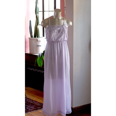 Vintage Slip Dress in Lavender - Lace Trim - 1960s, 1970s - Vintage Lingerie, Nightgown, Maxi Dress - Spring, Summer 