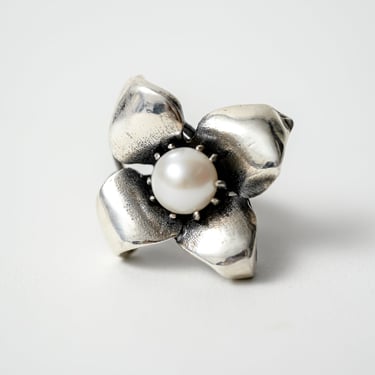 Sterling Silver and Pearl Bloom Ring