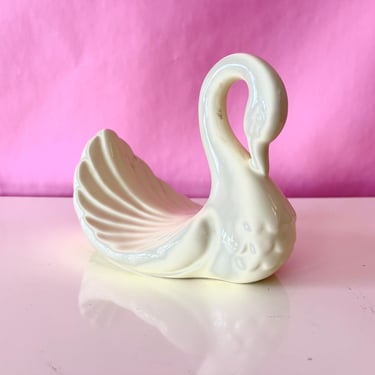 Vintage 80s Pale Yellow Ceramic Swan Soap Dish 