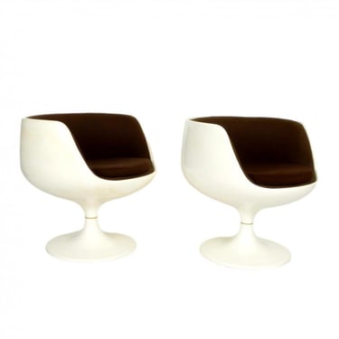 Pair of Eero Aarnio Cognac Chairs