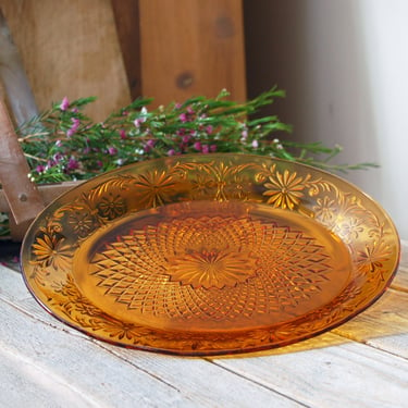 Vintage amber glass plate / Indiana Glass daisy pattern #920 / floral pressed glass oval serving plate / vintage amber glass platter 