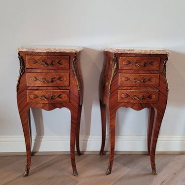 Pair of Vintage French Louis XV Style Gilt Bronze Mounted Kingwood Mahogany Marquetry Inlaid Marble-Top Bombe Nightstands - End Tables 