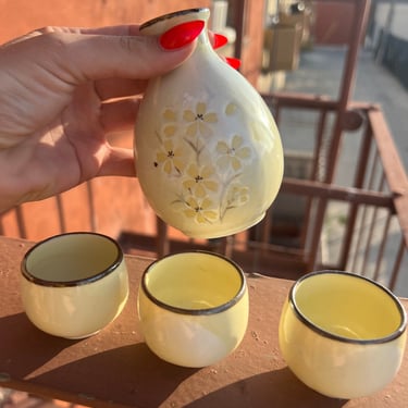 Sake Set w/ 3 glasses 