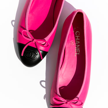 CHANEL Hot Pink and Black Ballet Flats (Sz. 38)