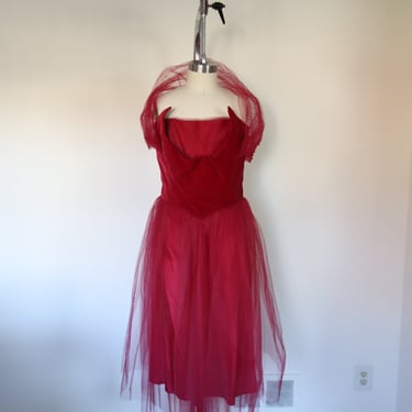 1950s Vintage Strapless Tulle Shawl Dress