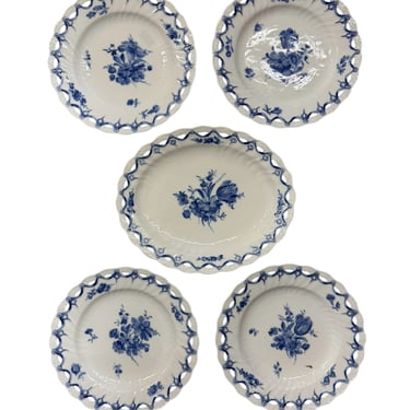 Set of Blue Reticulated Plates