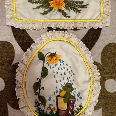 Vintage 60s / 70s Toilet Cover Set for Tank and Seat Lid “Froggie & Flowers” 