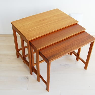 Danish Modern Solid Teak Nesting Tables Peter Hvidt and Orla Molgaard Nielsen France and Deverkosen Made in Denmark 