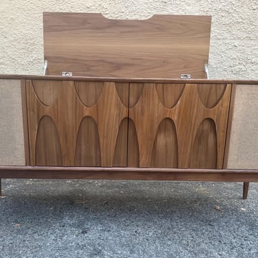 Brasilia Style Media Record Console 