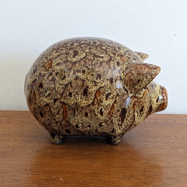 Stoneware Pottery Pig 