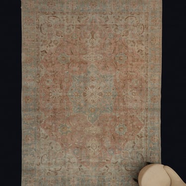 Large Finely Woven 19th Century Oushak in Apricot &amp; French Blue.............. (8'8'' x 11'10'')
