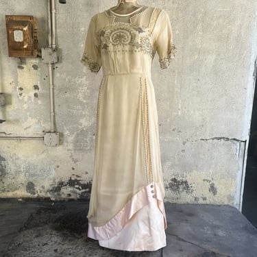 Antique Edwardian 1910s Pink Organza Gown Metallic Lace Silk Buttons  Vintage