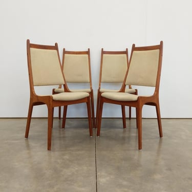 Set of 4 Vintage Mid Century Modern Teak Dining Chairs 