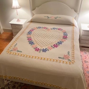 NEW - Vintage Chenille Bedspread with Heart Design, Full or Queen, Shabby Chic, Cottage, Farmhouse 