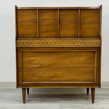 Mid-Century Modern 5-Drawer Dresser / Chest (SHIPPING NOT FREE) 