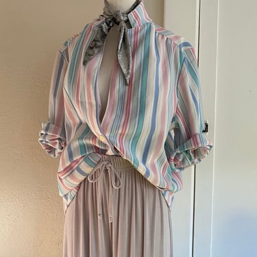 Vintage 80s Stretch Knit Striped Top Short Sleeve with Mockneck Collar ; 70s Retro Pastel Striped 3/4 Sleeve Polyester Blouse/Blazer L 