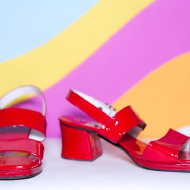 Vintage 1960s Red Block Heel Sandals | Size 10 