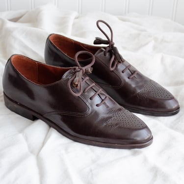 brown leather oxfords 90s vintage Nine West lace up shoes size 6 