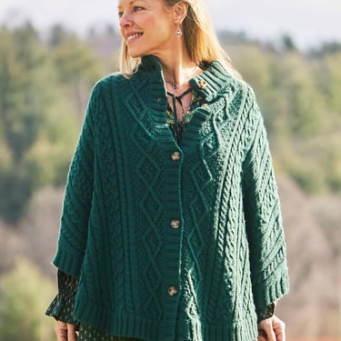 Woodland Cape in Forest Green