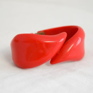 1960s Red Plastic Clamper Cuff Bracelet 
