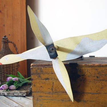 Vintage flying duck whirligig / primitive vintage wooden folk art / vintage wind chaser weathervane / 1950s whirligig / rustic decor 