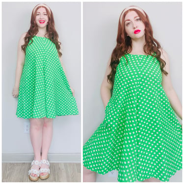 1970s Vintage Green Polka Dot Trapeze Dress / 70s / Seventies Gogo Mod Cotton Mini Dress / Medium 