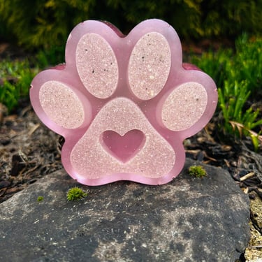 Pet Memorial Ashes Dog Paw Statue 
