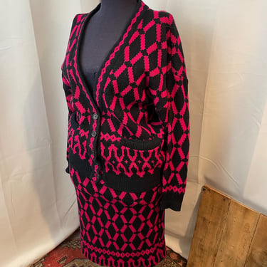 1980s Cardigan Sweater Skirt Dress Set Hot Pink Black Graphic New Wave M 