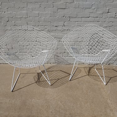 Mid Century Modern Bertoia Wire Diamond Chairs 