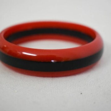 Vintage Red and Black Striped Bangle 
