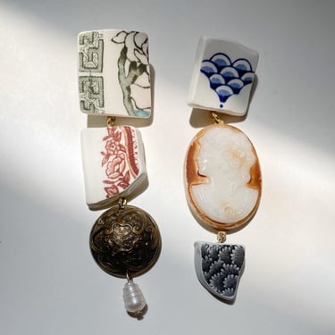 Excavated cameo earrings 