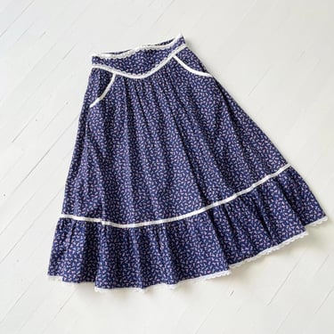 1970s Gunne Sax Floral Print Indigo Cotton Skirt with Lace and Ribbon Trim 