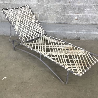 Patio Lounger (Seattle)