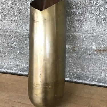 Rustic Brass Wall Vase (Seattle)