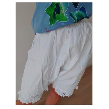 Vintage Antique French White Cotton Bloomers Bermuda Shorts | 1900s Edwardian Lingerie | White Cotton Eyelet Shorts | Vintage Beach Cover-Up 