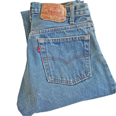 stonewash Levis jeans / Levis 501 / high waist jeans / 1980s Levis 501xx distressed stonewash high waist boyfriend jeans 28 